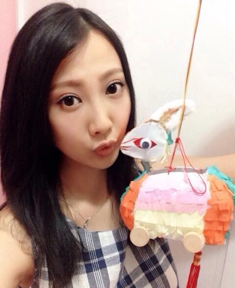 原创香港歌手李明蔚积极抗癌8年靠血液续命终放弃治疗等待死亡