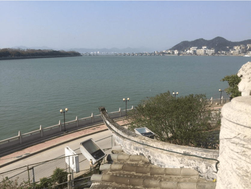 潮州八景之一凤凰时雨,变幻莫测的雨季美景,据说文人墨客都喜欢来这里