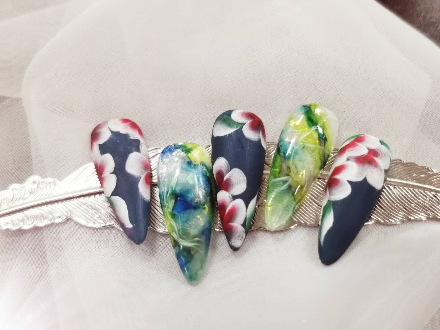 排笔彩绘五瓣花款理论 实操,熟练掌握尖头彩绘笔