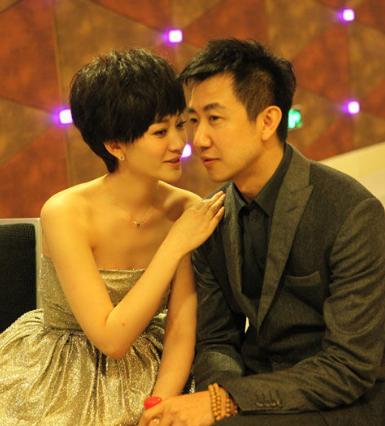 与男闺蜜结婚在李小冉刚刚出道的时候,因为参演电视剧《双凤奇案》