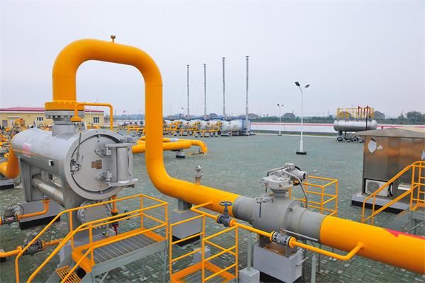 天然气输送管道使用电伴热保温