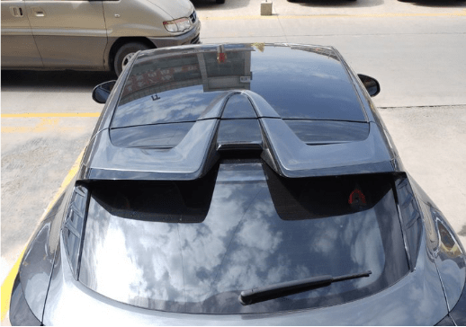 车顶的v型扰流板有种跑车范,开出去贼拉风.