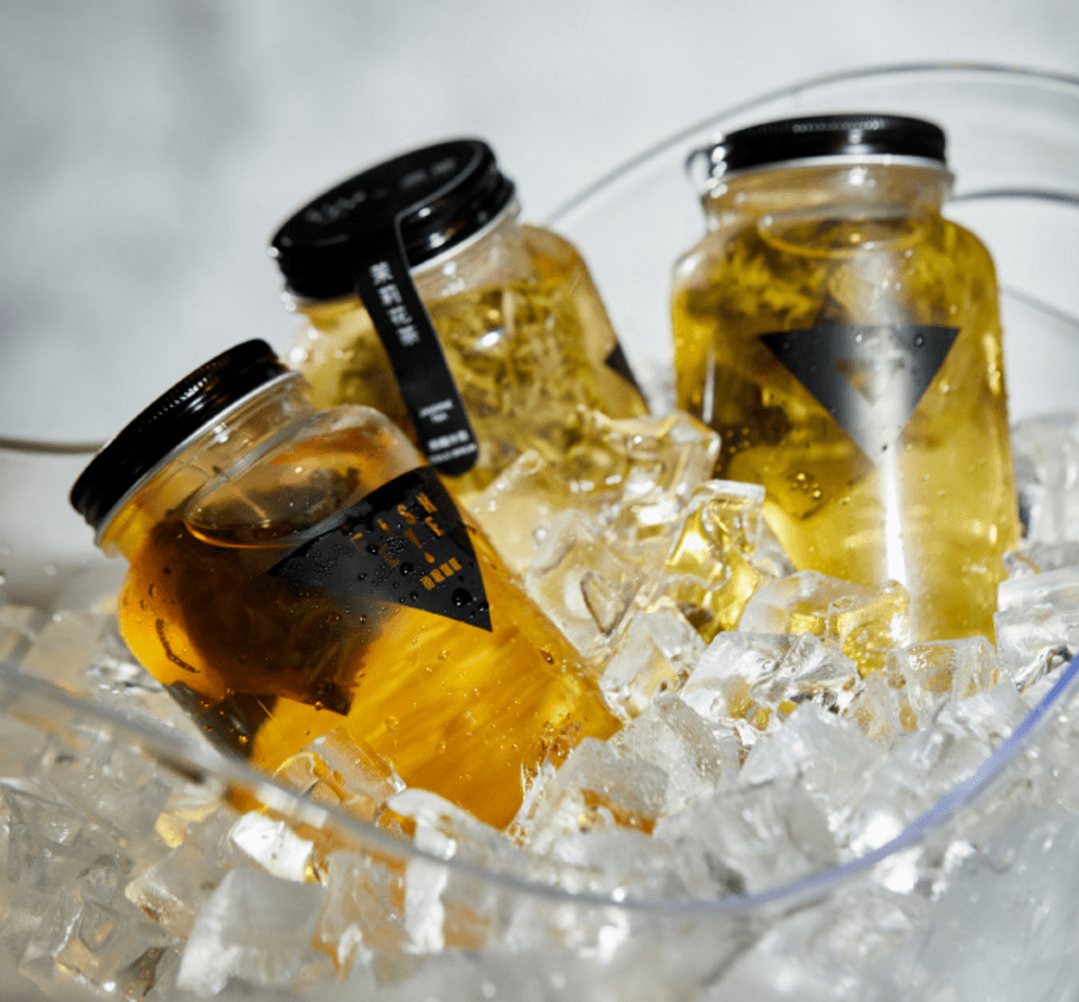 藏得够深的,活泛的冷泡茶原来是张通吃牌