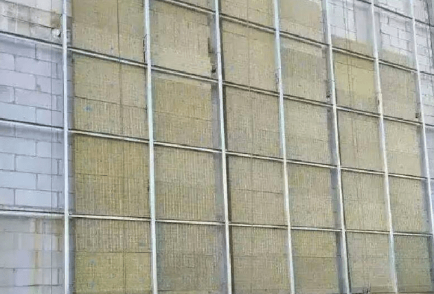 建筑外墙保温厚度多少才合适?一业主没弄清,新家差点装错了!