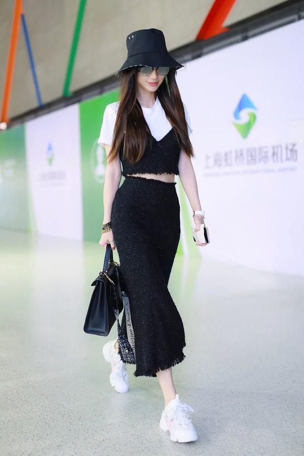 angelababy五五身材有168cm?穿低腰白裤现假大胯,大腿显粗壮