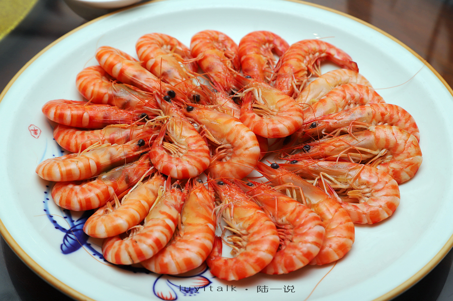 原创柳叶甲鱼村 | 有个壕横朋友就是好,一晚上我们把餐厅的硬菜全吃光