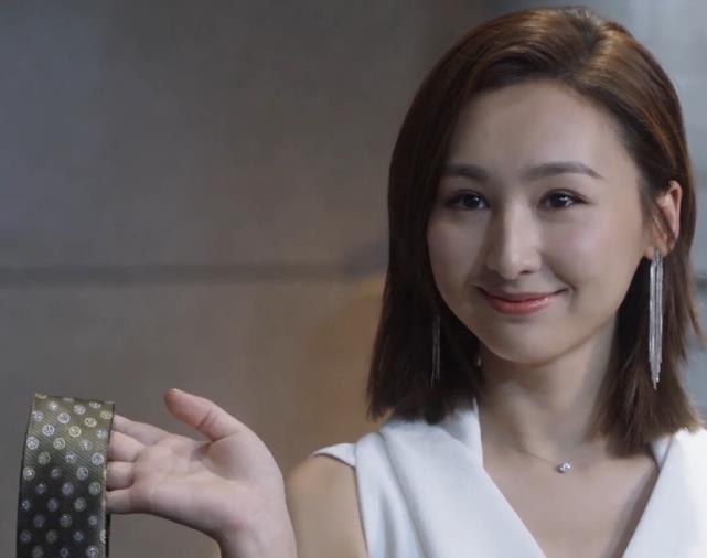 梁正贤看似是非常完美的男人,但坏心也是真的,又浪漫又会撩,有智慧有