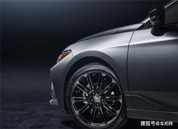 丰田再发力亚洲龙黑化版惊艳亮相全黑运动包围战斗力十足