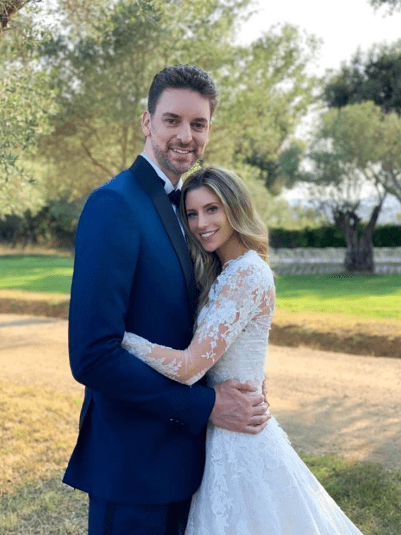 晒出妻子怀孕照很幸福,职业生涯赚2.2亿!_保罗·加索尔