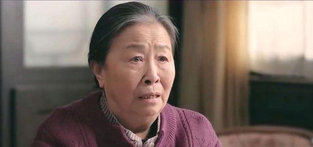 因为在这一年出演了电视剧《我的丑娘》,张少华就在该剧里面出演丑娘