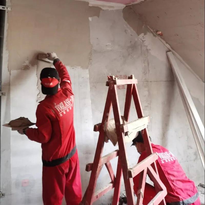 入伏天气,暑意正浓,成都尚层装饰工地送清凉