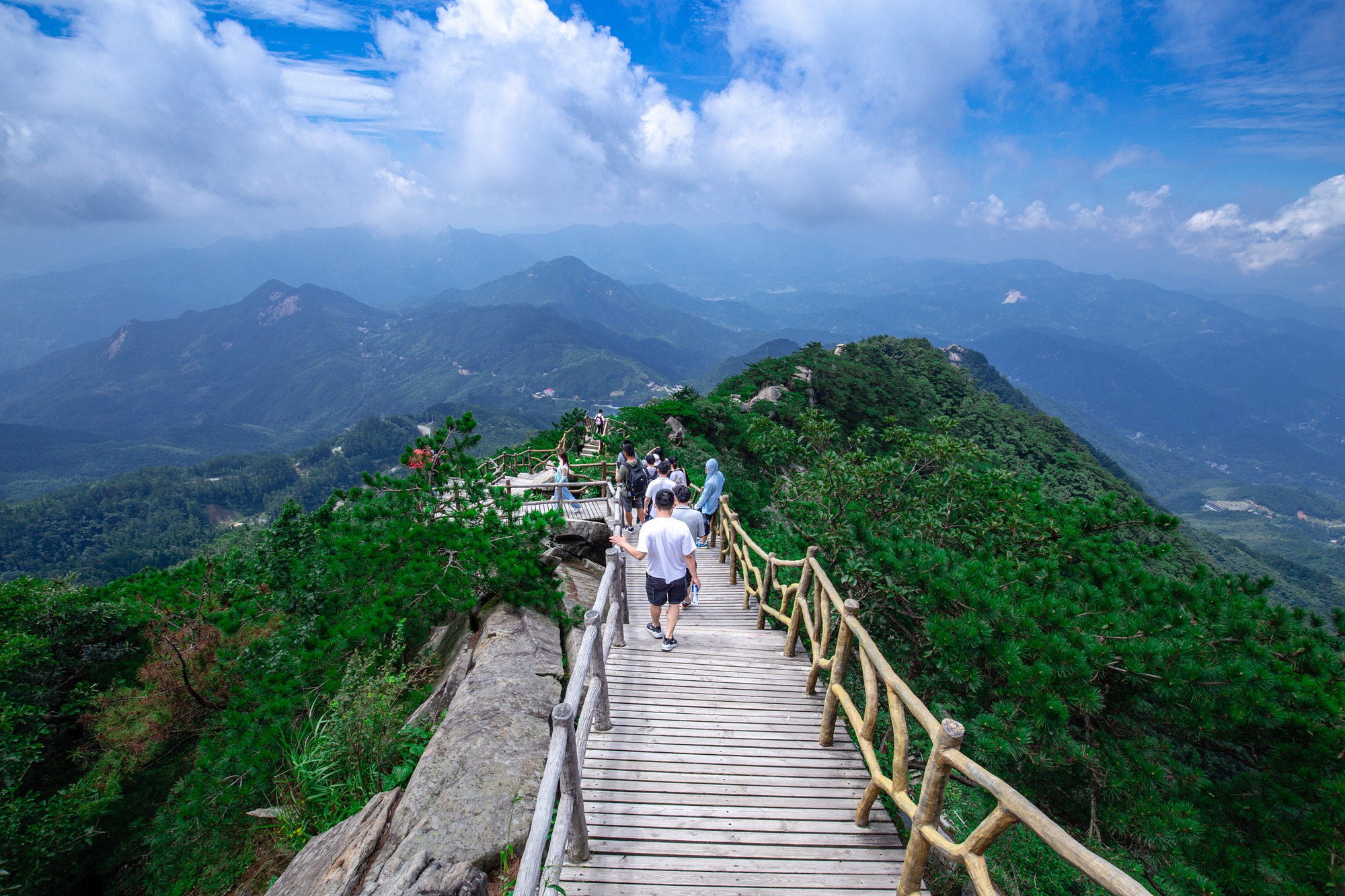 原创武汉连发高温预警,何不开车两小时来这里避避暑