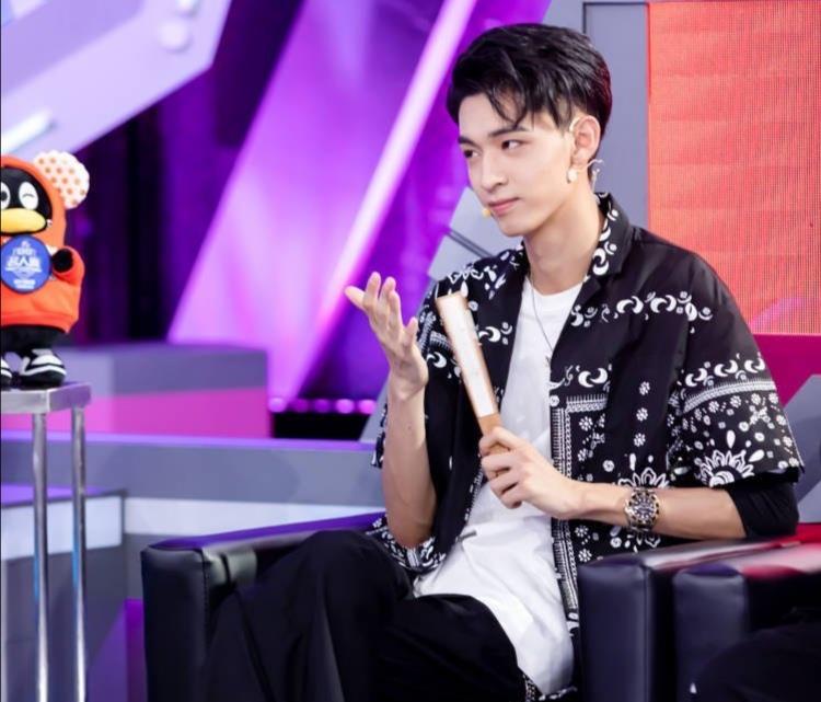 原创怂人秦霄贤不惧流言,希望辛雨锡有个好成绩