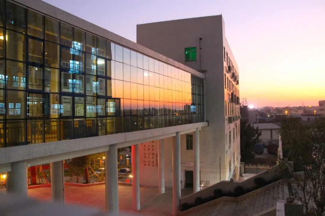 大圃中学二期改建工程预计明年底完工!校园颜值有多高?探营→_励志园