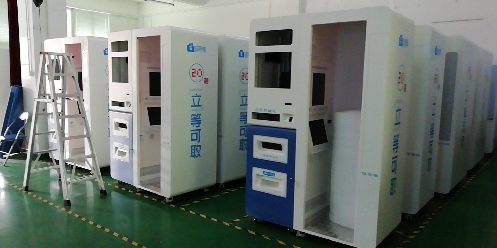 婚姻登记处自助照相亭是如何操作的