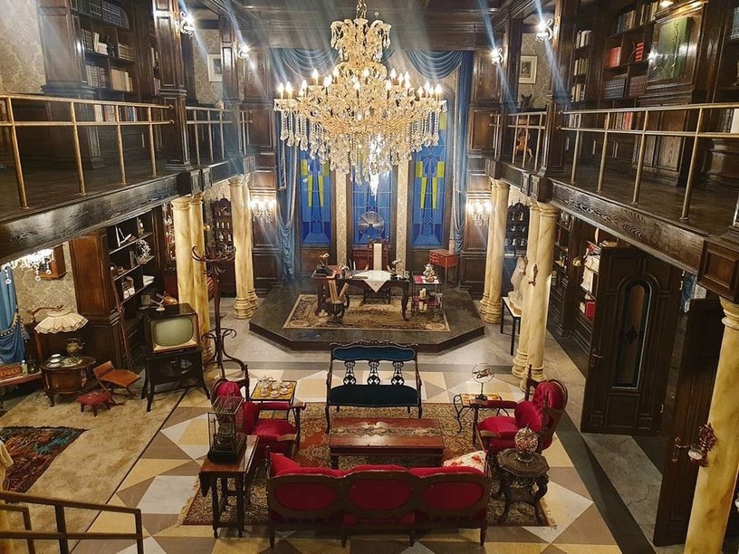 欧风客厅全是布景,文英妈妈正看着你_手机搜狐网