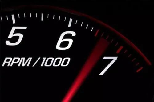不一定!这才是正确使用高转速的方法!_搜狐汽车_搜狐网