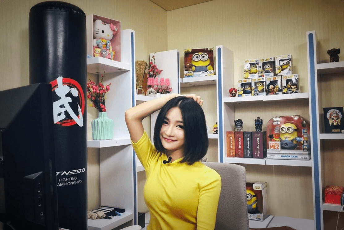 miss喜迎新蜜糖真爱粉不仅只在直播间在抖音上也圈粉无数