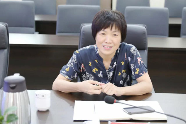 座谈会上,刘红梅听取了产教城融合专家团队关于县域产教城融合发展