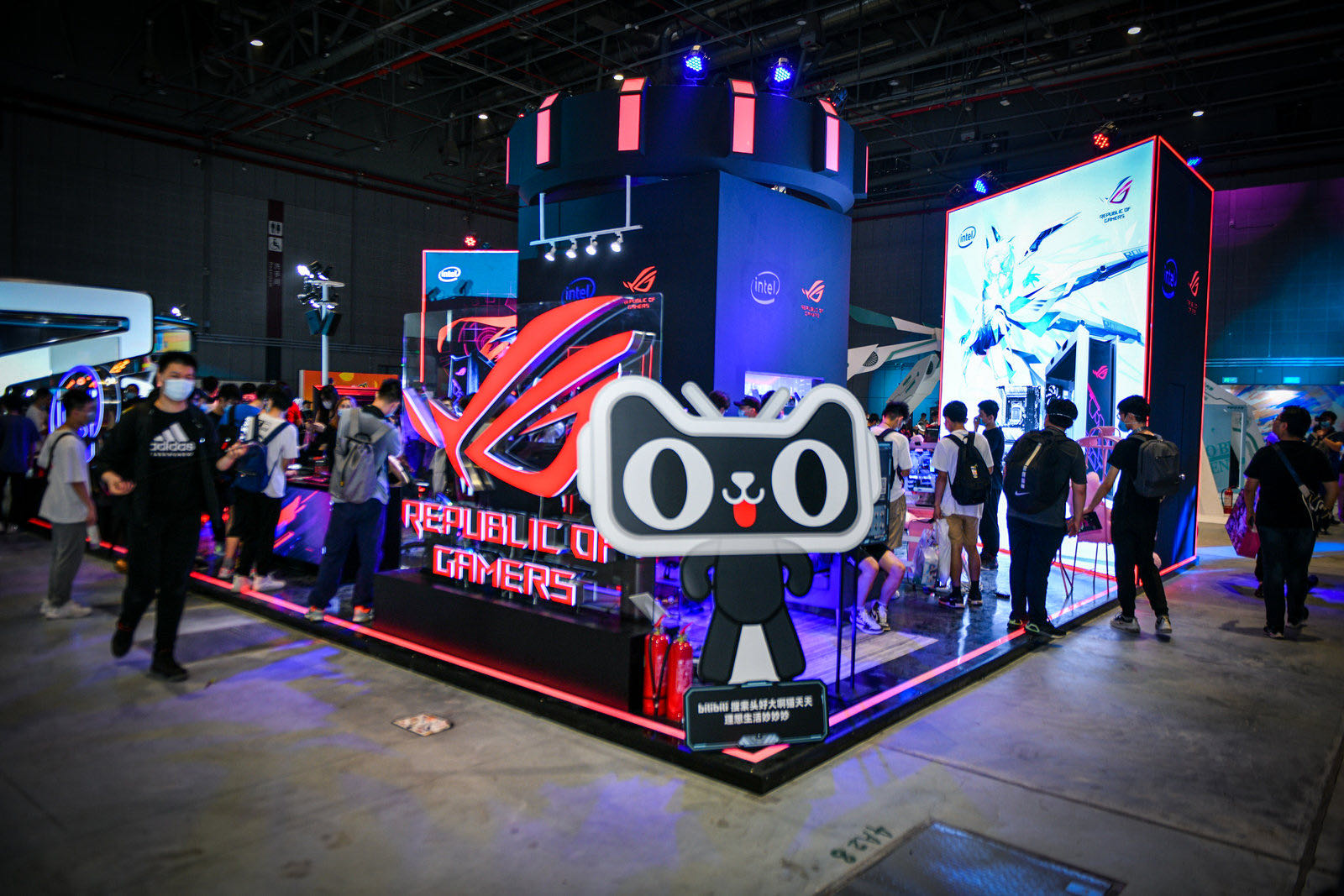 天生性能buff加成 华硕显卡亮相bilibiliworld 2020