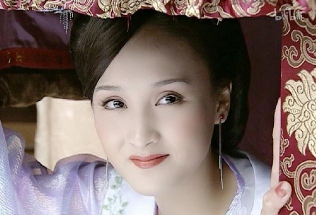 《爱情宝典》美女如云,梦萍一人分饰演两角,超美!