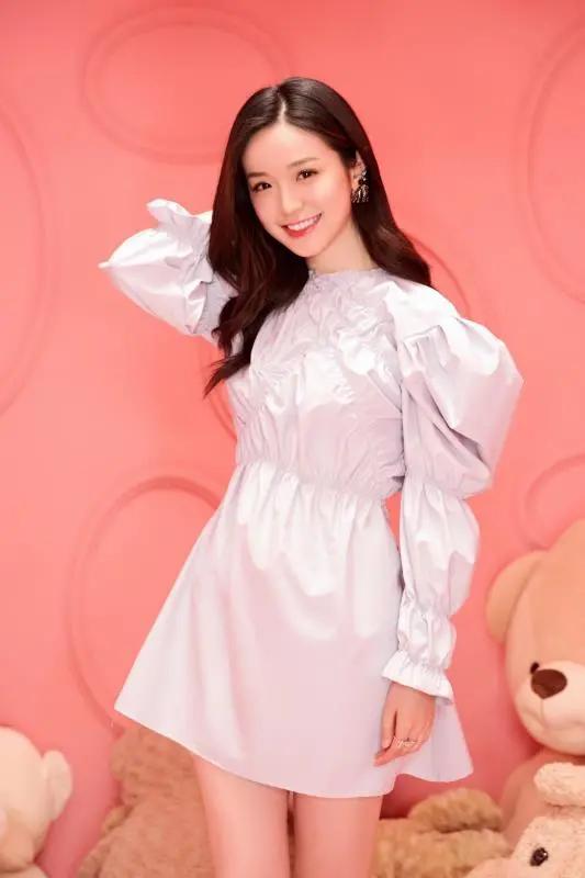 星专访金雯昕高甜来袭快来接收元气少女的日常撒糖吧