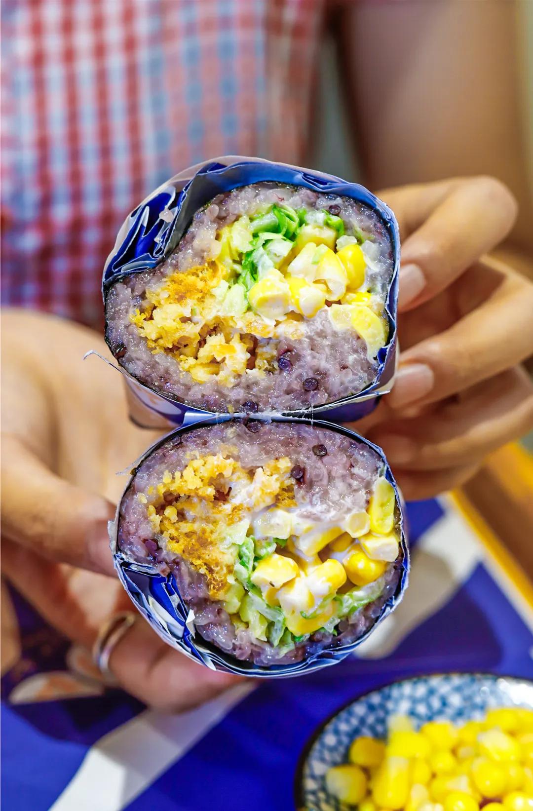 日售10000 的火爆饭团!新品来袭!免费吃!