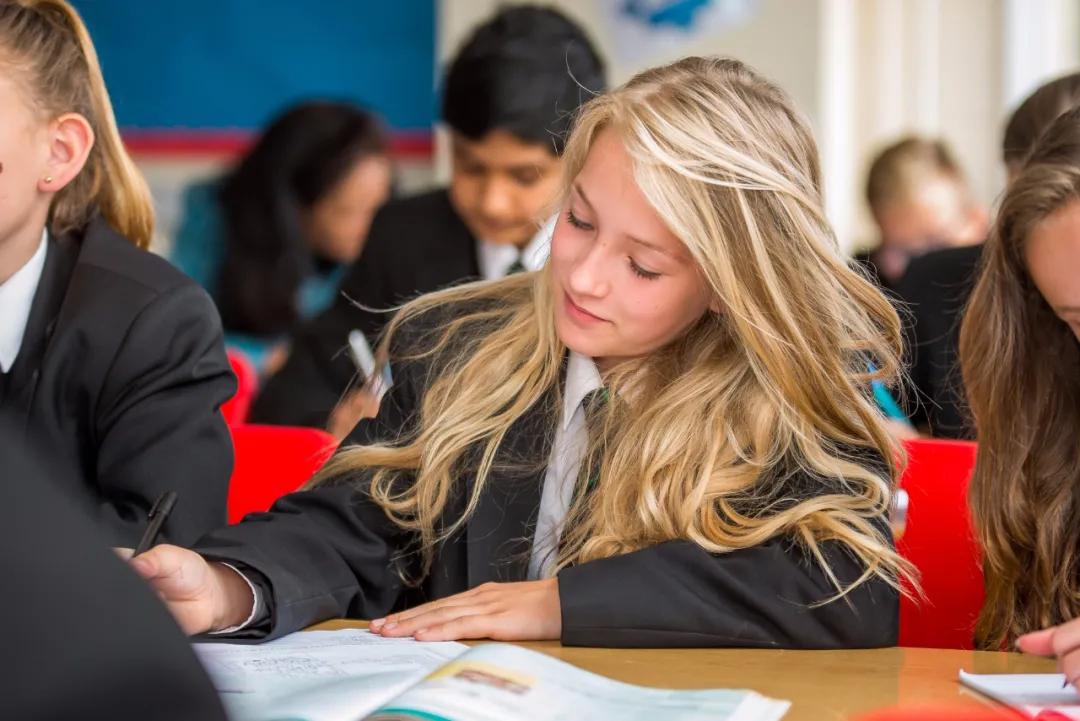 国际学生占比高的英国中学大汇总!