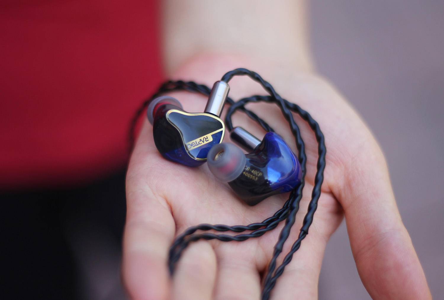 四单元楼氏动铁潮流风raptgohifi发烧耳机测评