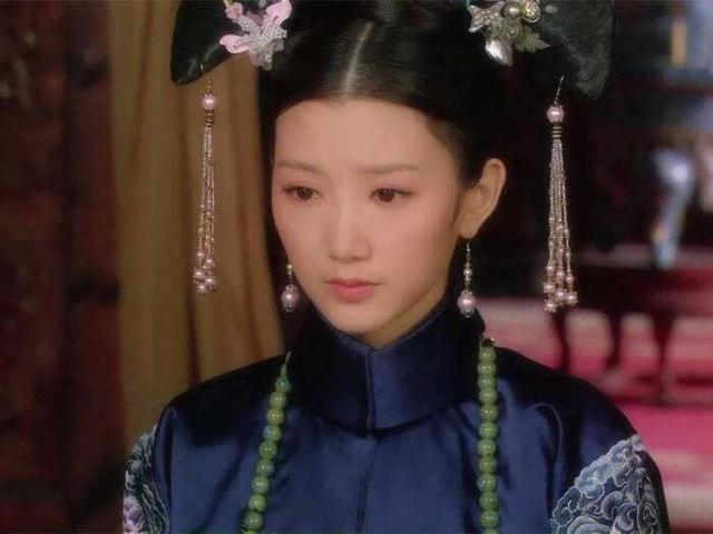 《甄嬛传》她气质如兰、承宠不争,因三皇子爱慕,被雍正赐白绫_果郡王