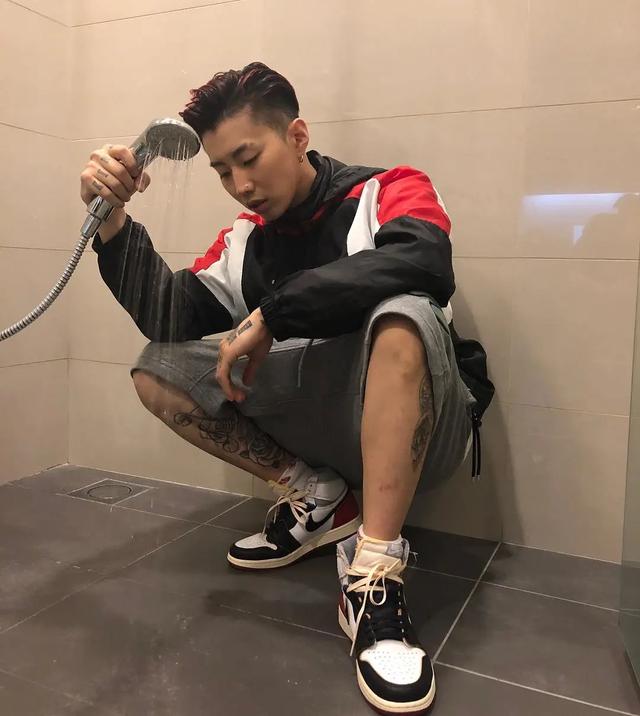 新说唱导师朴宰范不会跳舞的鞋头不是一个好rapper