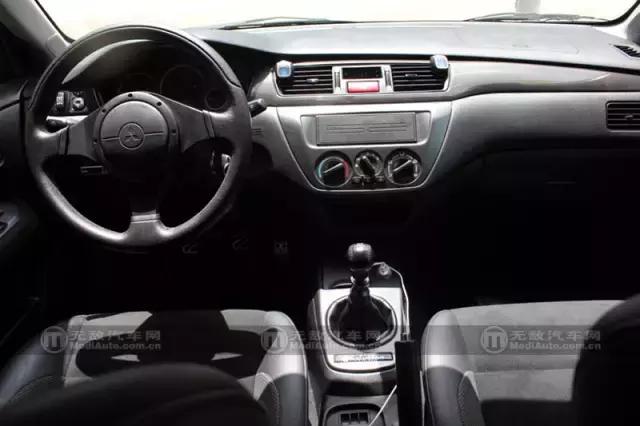 品味evo9 三菱废墟中的瑰品