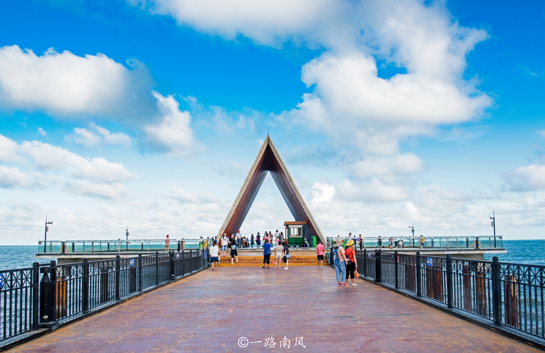 原创广东湛江也有栈桥比青岛栈桥离大海更近景色堪比马尔代夫