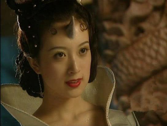 "孔雀公主"金巧巧坦言长得漂亮,不能演农村人,丑照爆出很打脸_角色