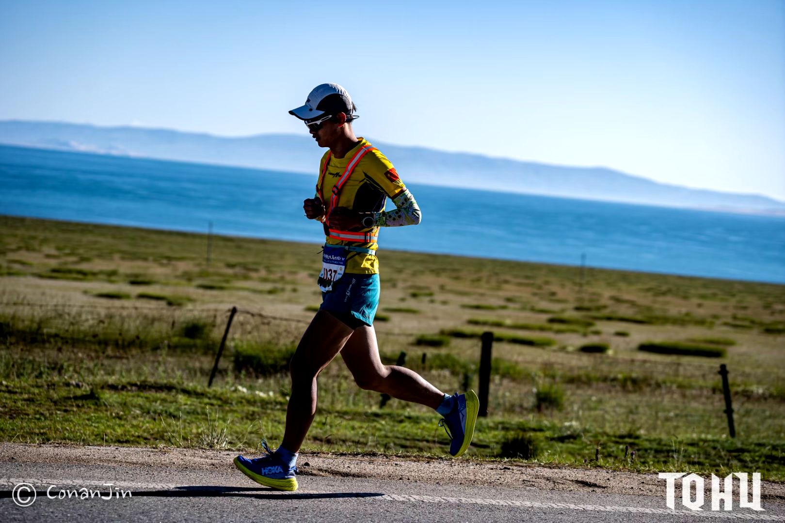 环青海湖超级马拉松奔跑在醉美的景致中