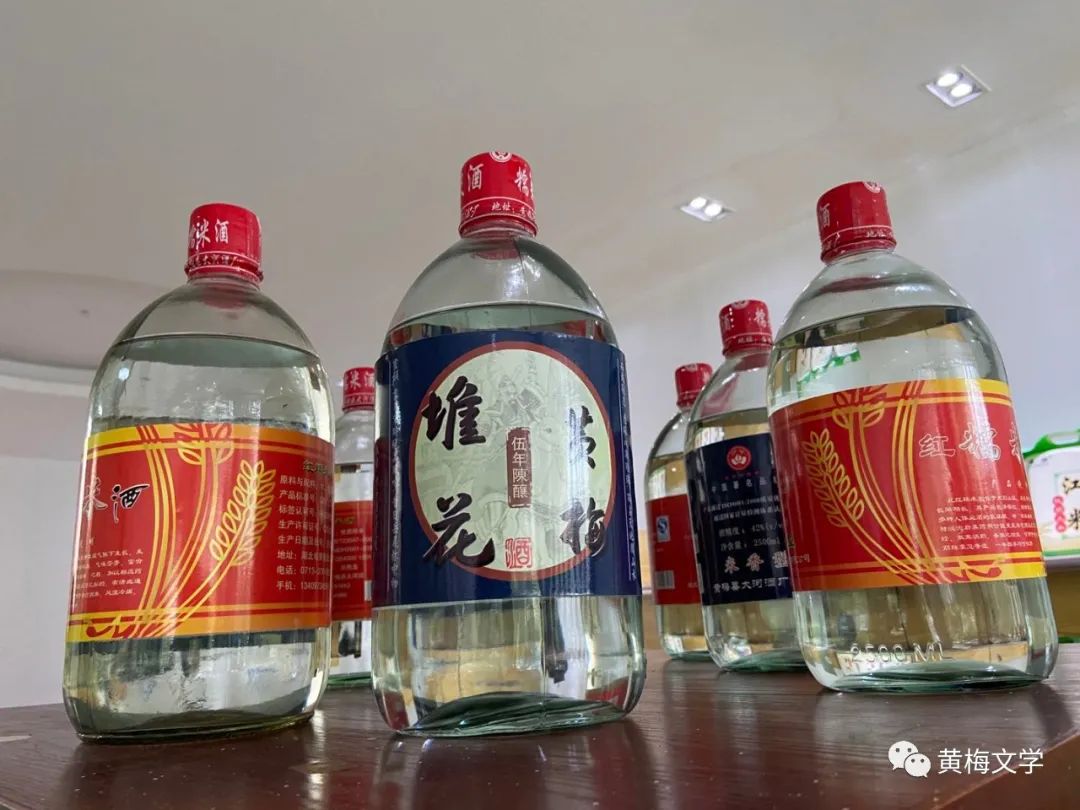 柬友味芳香,叶合清泉妙绝.贵地珍茗酣歇.品质稀奇茂叠.