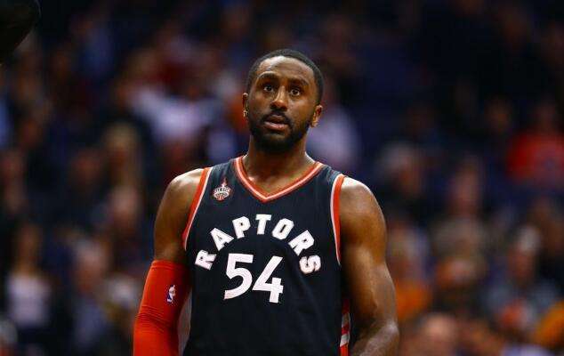 对此,詹姆斯认为帕特森能够成为球队领袖,有望同浓眉组成最强内线组合