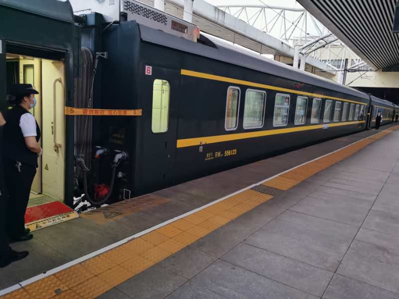 铁路客运的挑战与发展张鼎荣