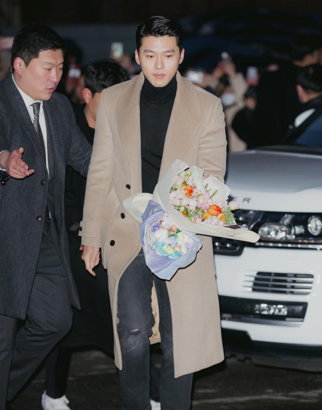 爱的迫降终映宴孙艺珍玄彬默契穿大衣甜过剧情38岁这么美