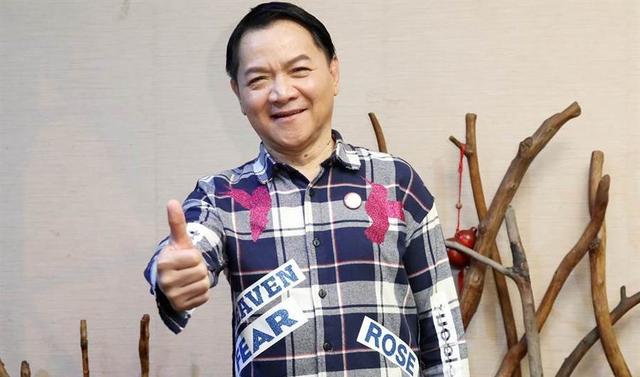 老年频频被传痴呆,本人现身辟谣_叶启田