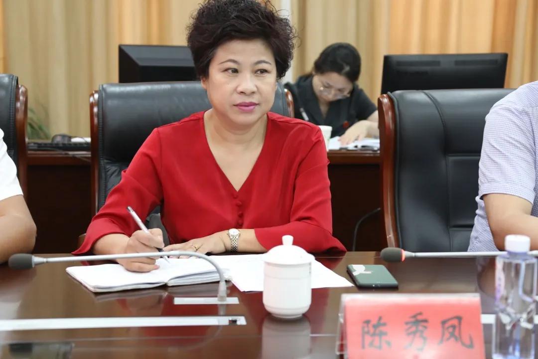 (供稿:图片:丁亚平 文字:徐传寓 ,刘 琪 )编辑:汤志