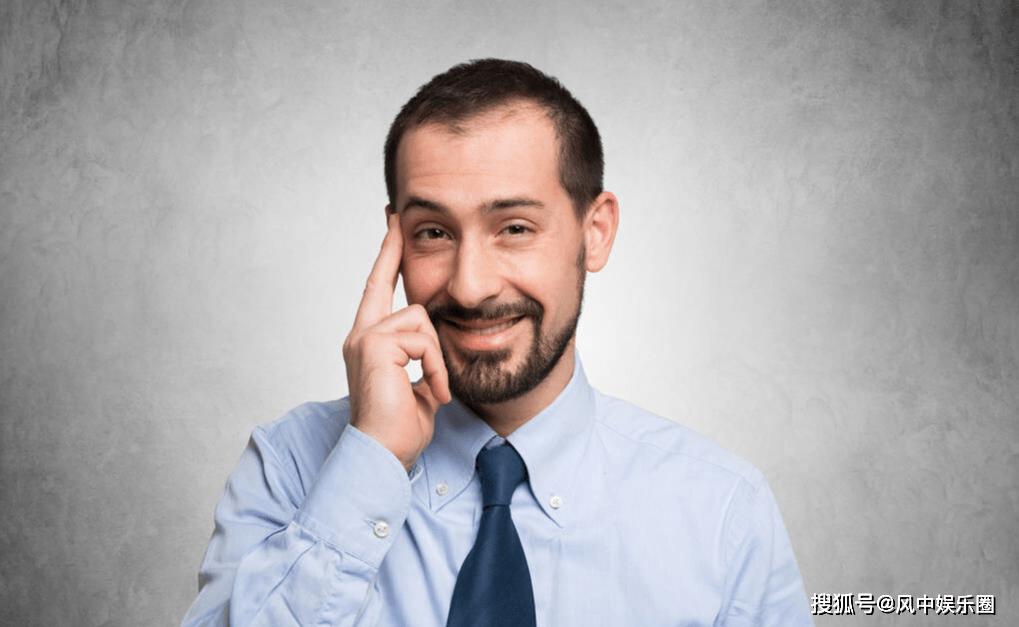 原创越来越多的聪明人学会示敌以弱,不是因为明知故犯,而是身不由己