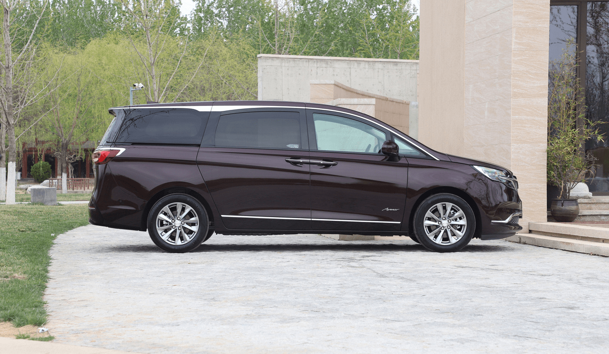 别克gl8 20款 avenir艾维亚 六座贤礼版 特价出