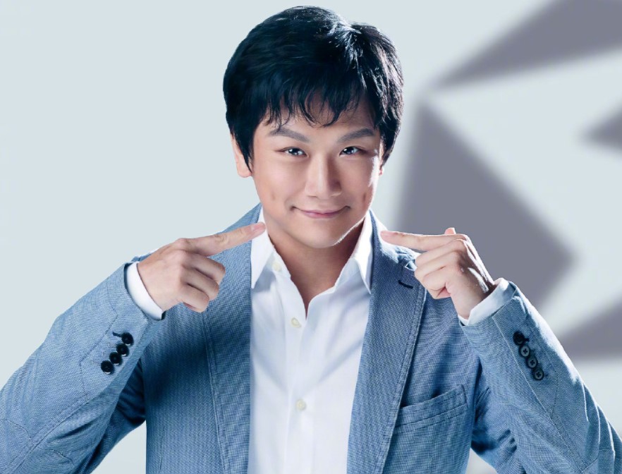 真就现实版"肖奈"?郭炜炜为剑网3十一周年站台,新造型太帅_玩家
