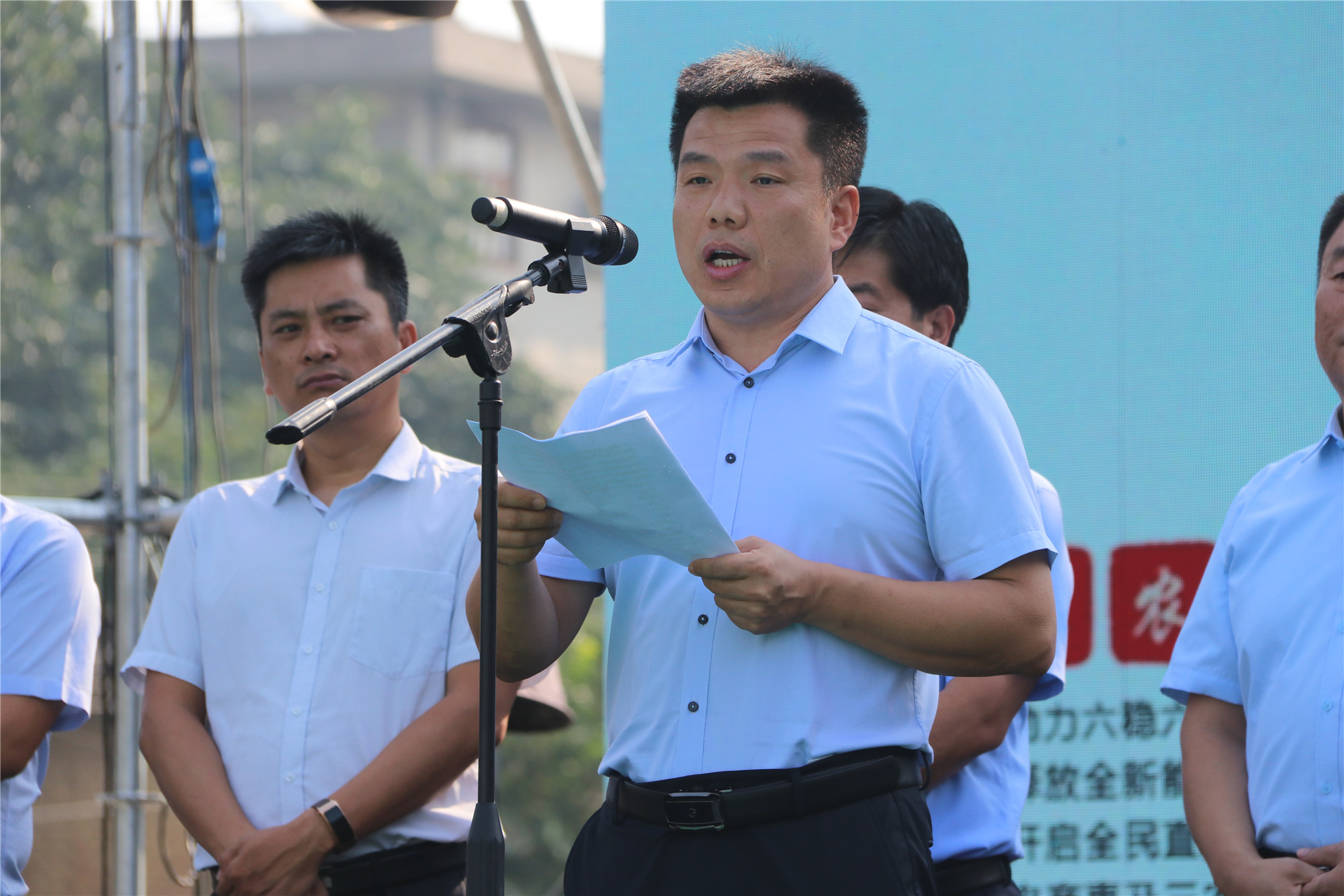 临渭区首届电商主播大赛暨网红协会成员招募活动正式启动_手机搜狐网