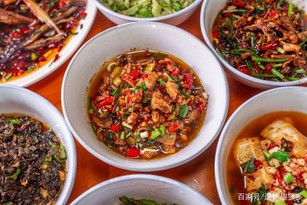 长沙每隔几年就会冒出一道爆款菜,今年流行的是腊鲢鱼