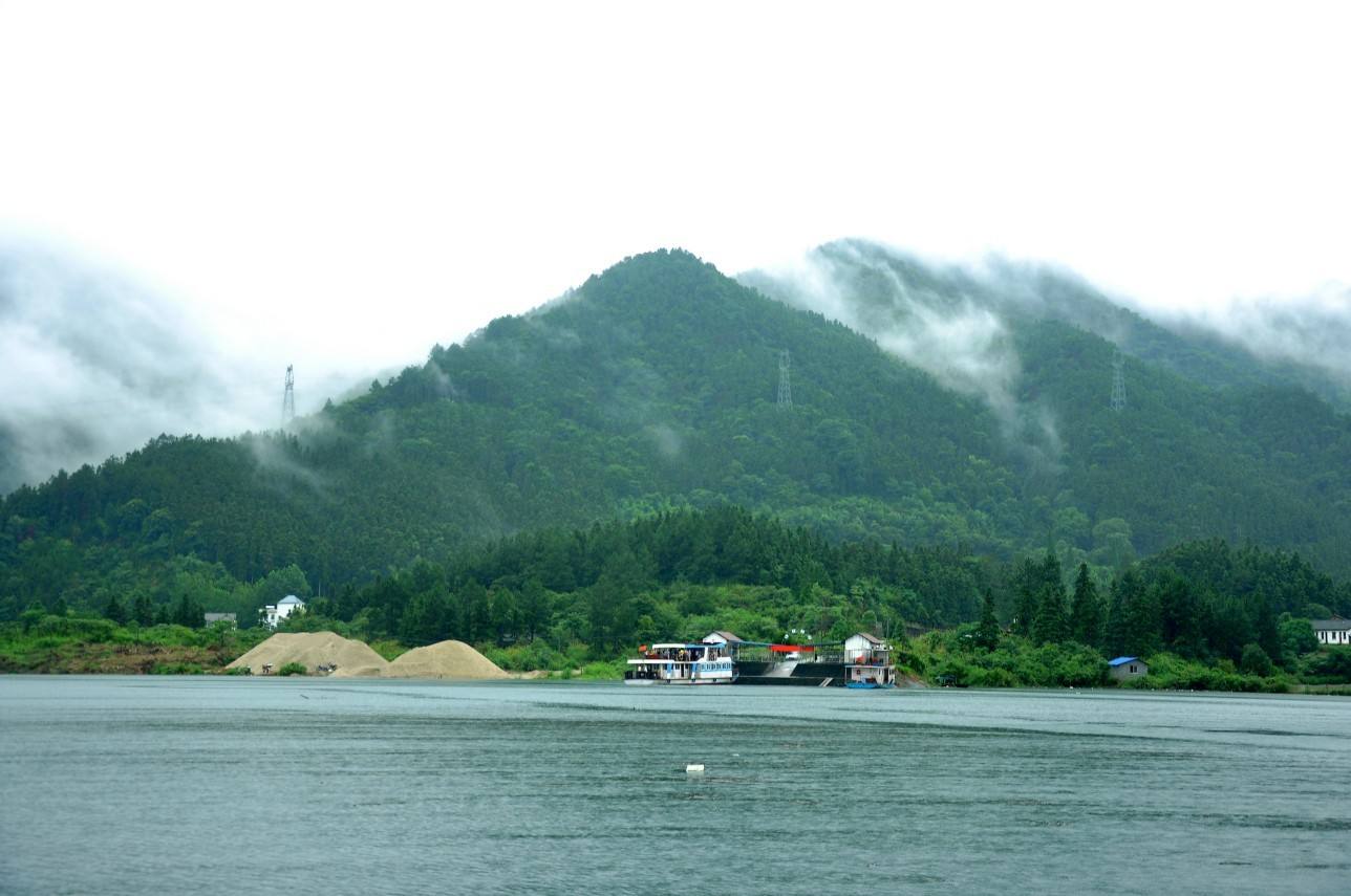 原創九江市有一個縣縣城建在水庫邊溼地公園呈幾字形繞城而過