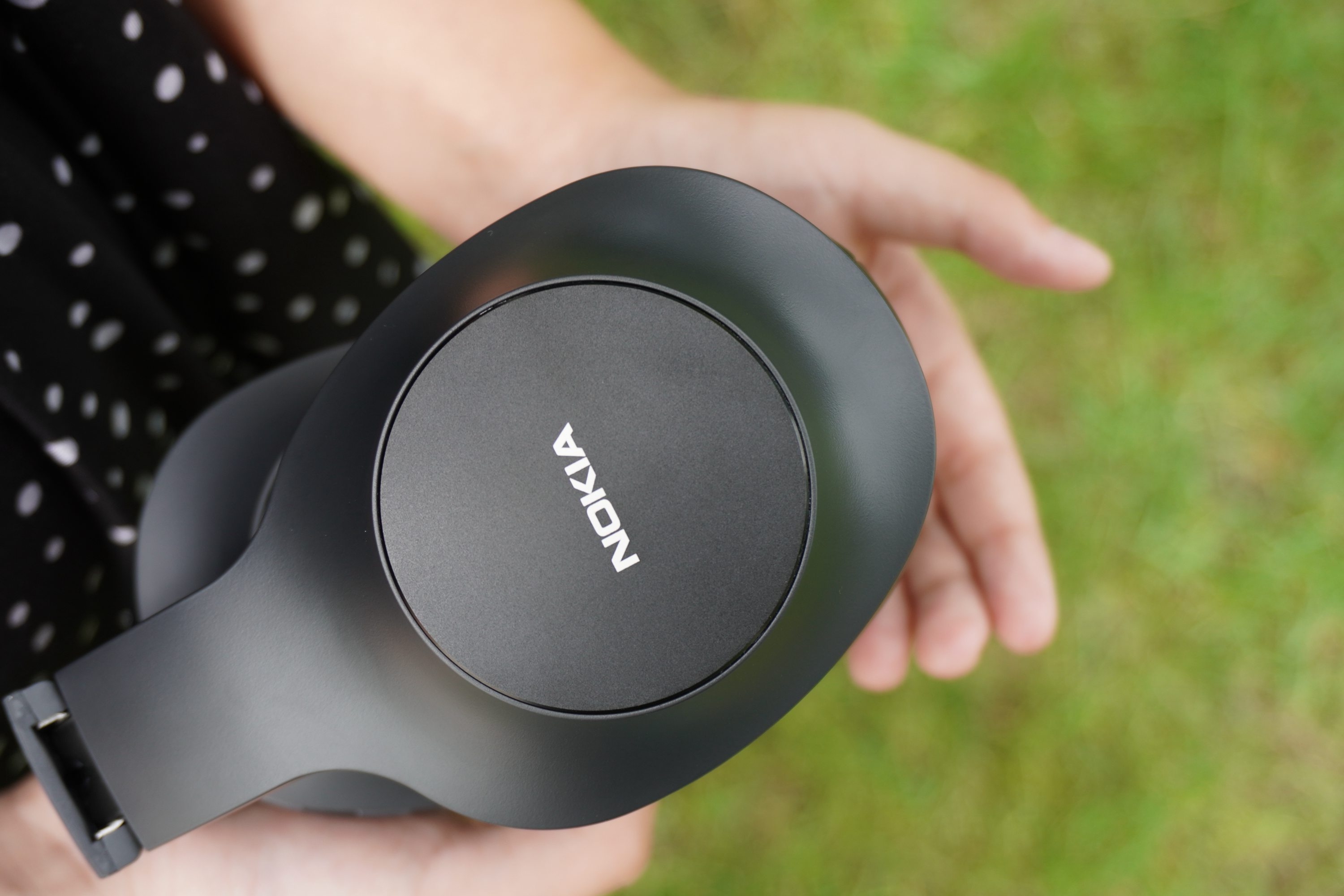 北欧式简洁重低音爆棚nokiae1200头戴式蓝牙耳机体验