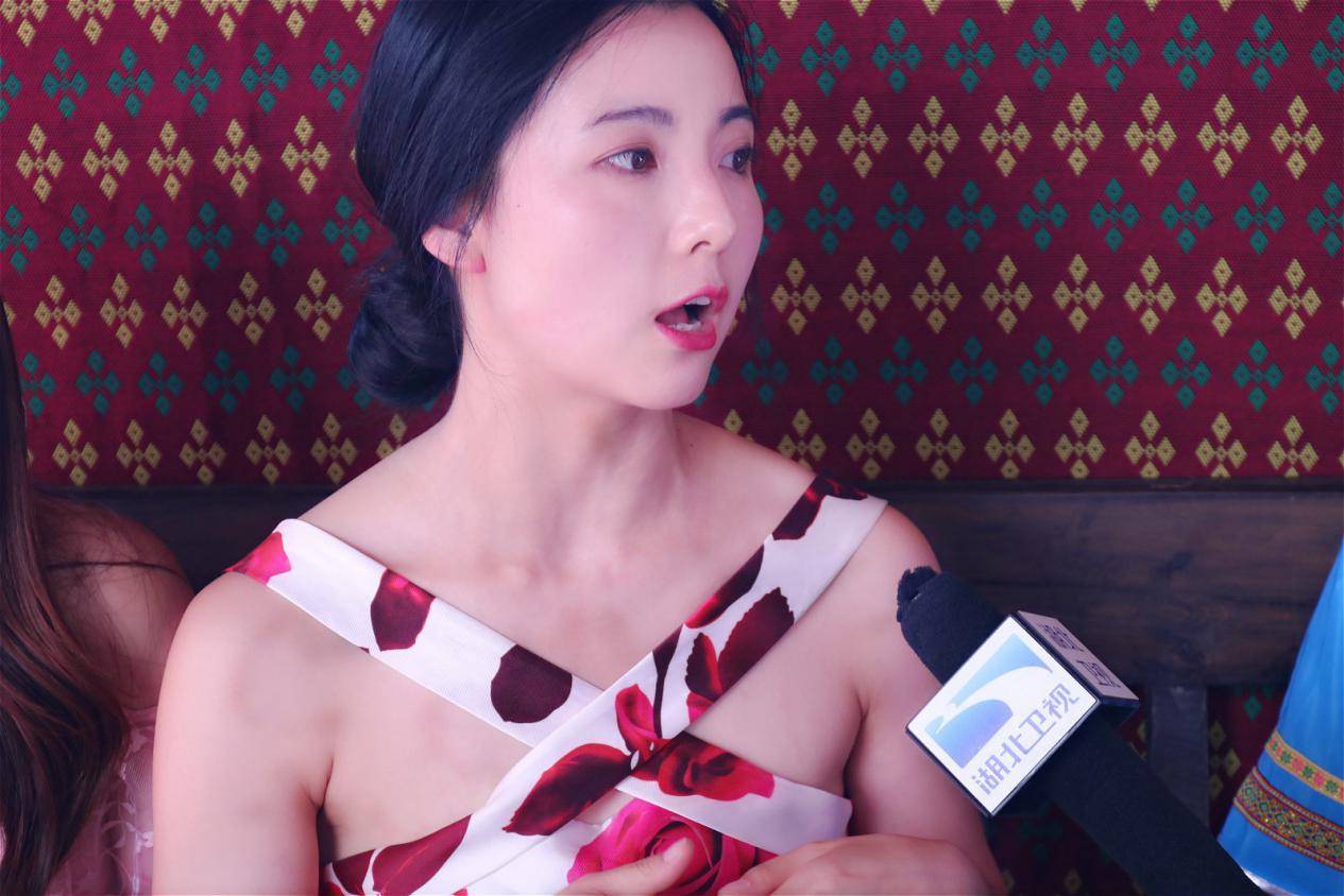 相约女儿会 公益助农直播带货 恩施特色产品供不应求_手机搜狐网