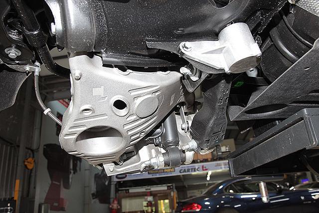 一探路虎揽胜极光的底盘解析_搜狐汽车_搜狐网